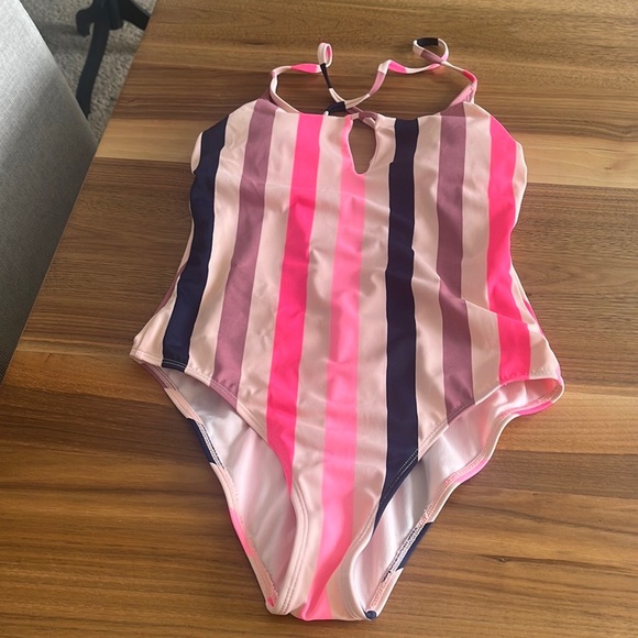 XHILARATION CROSS OPEN BACK ONE PIECE SWIMSUIT PINK STRIPE - Picture 8 of 9